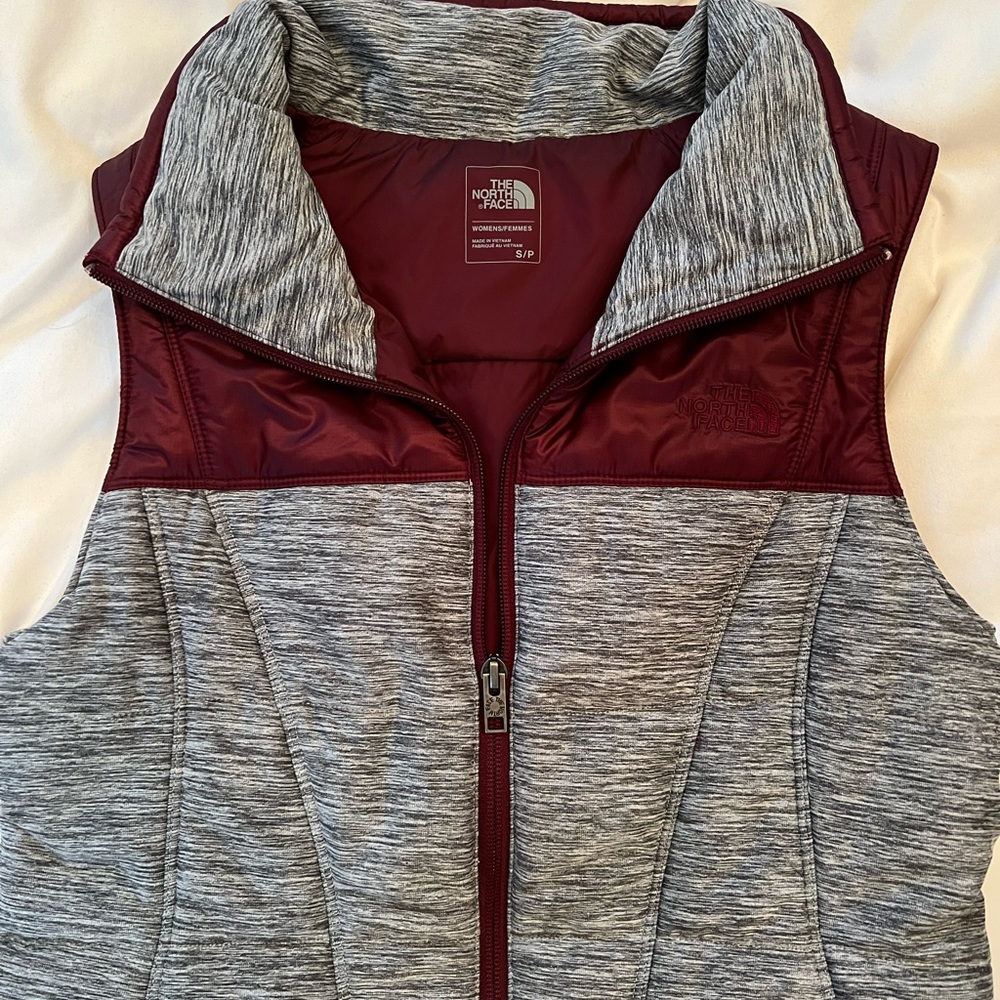 The North Face Vest size small - never worn